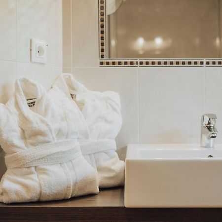 Hotel Lisetta Τιρόλο Εξωτερικό φωτογραφία