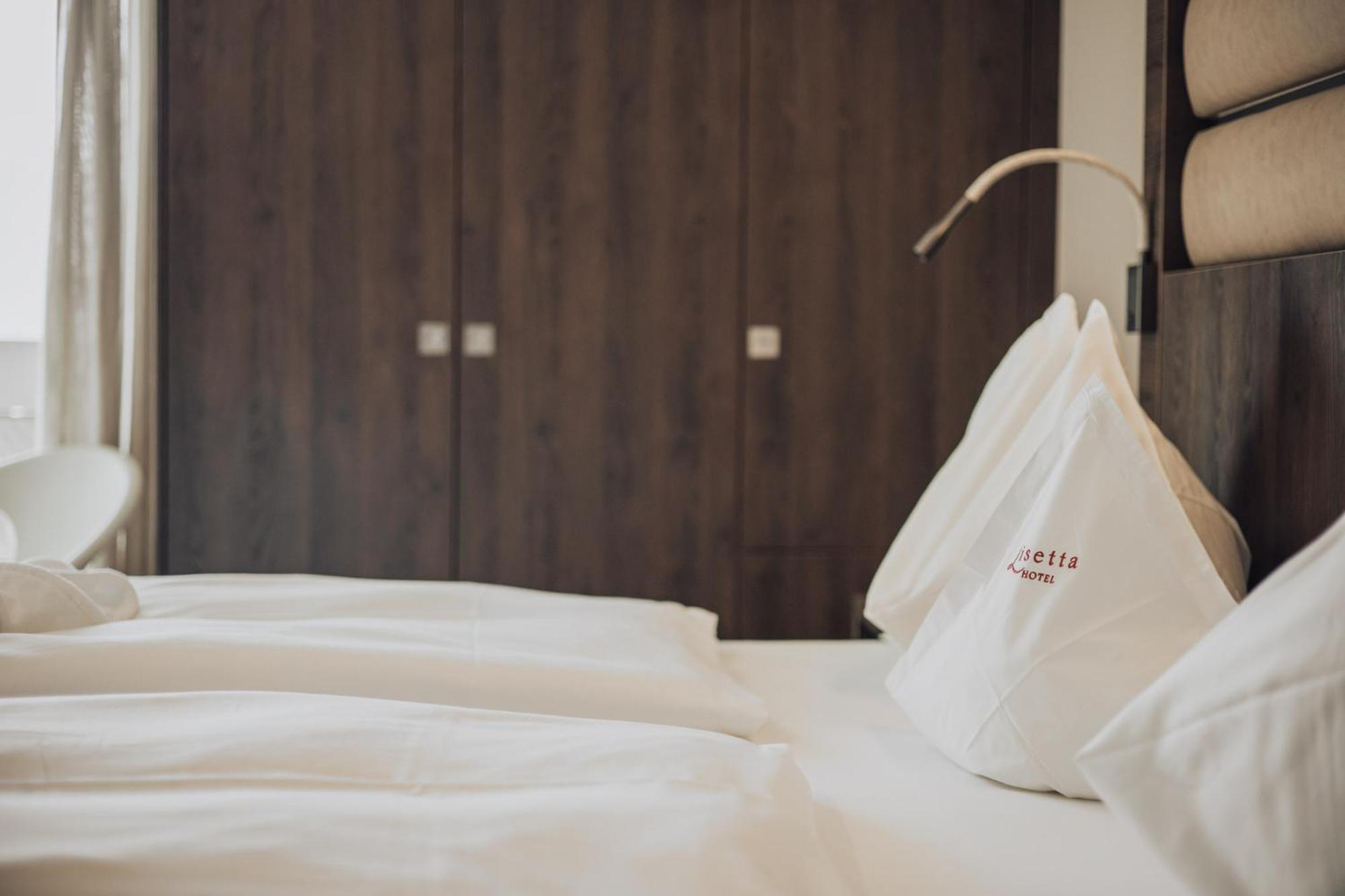 Hotel Lisetta Τιρόλο Εξωτερικό φωτογραφία