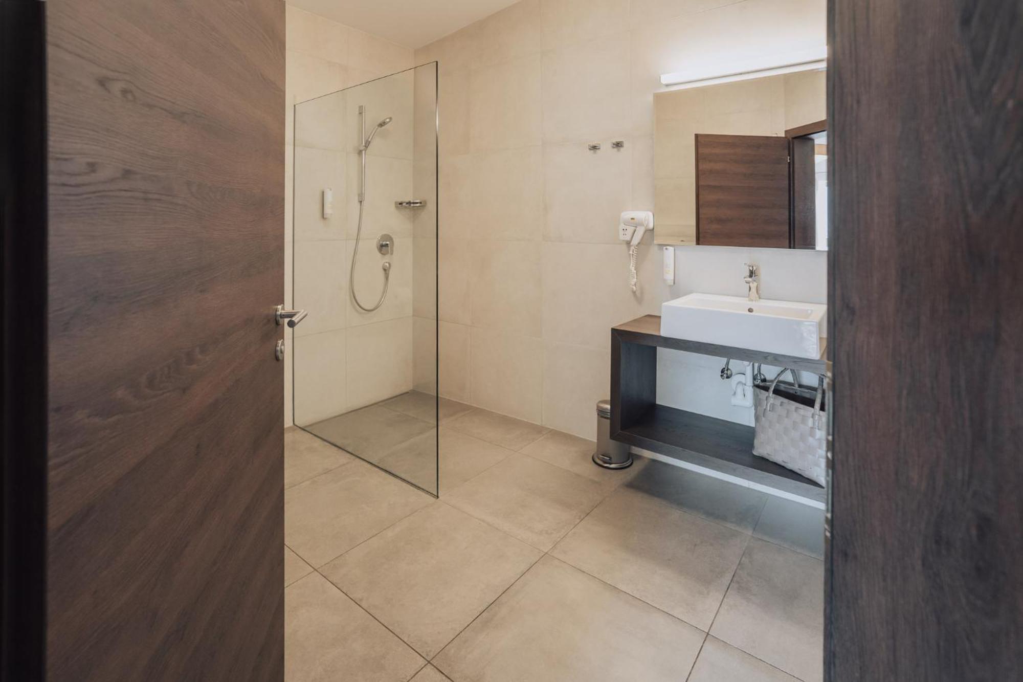 Hotel Lisetta Τιρόλο Εξωτερικό φωτογραφία