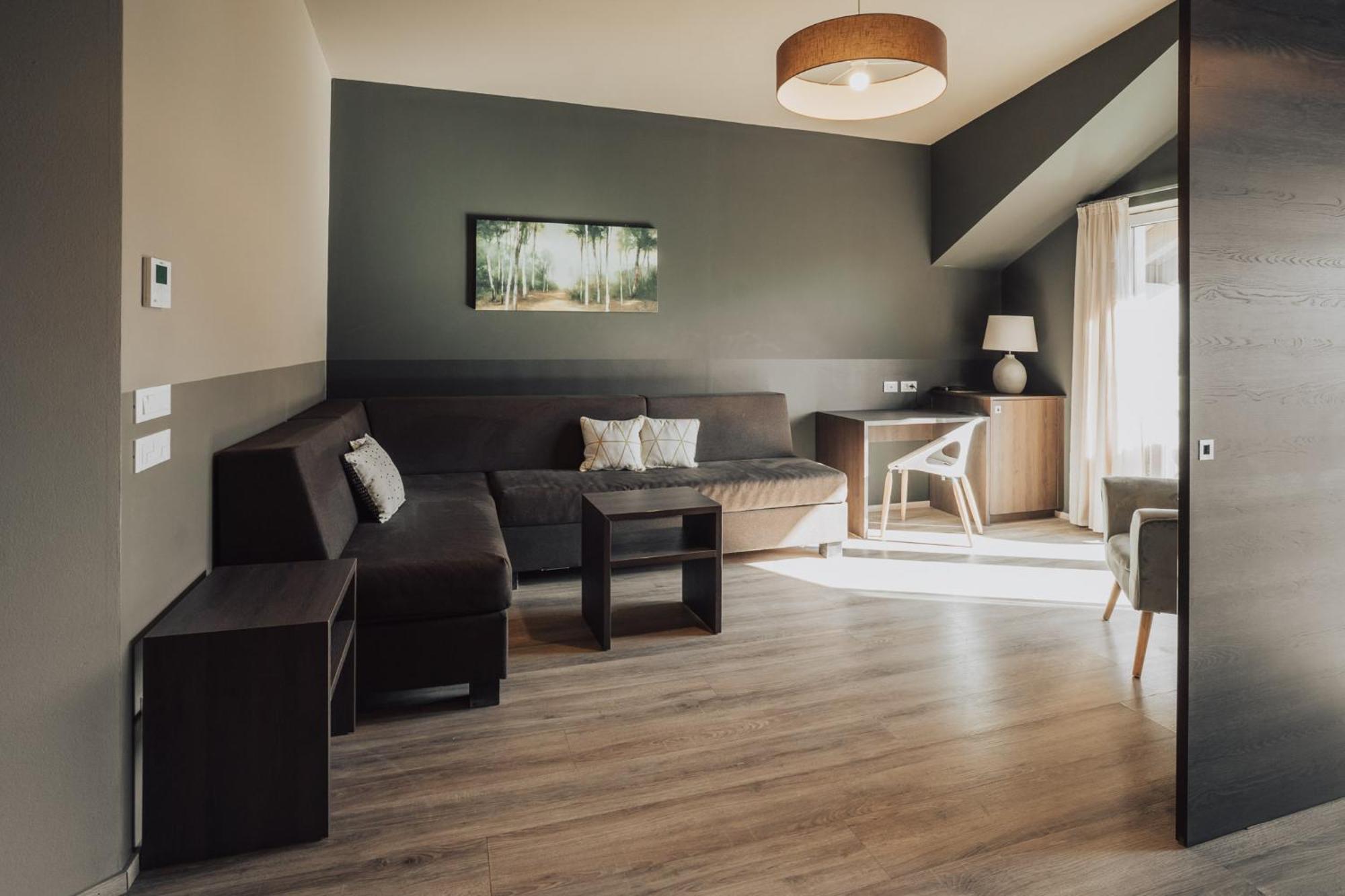 Hotel Lisetta Τιρόλο Εξωτερικό φωτογραφία