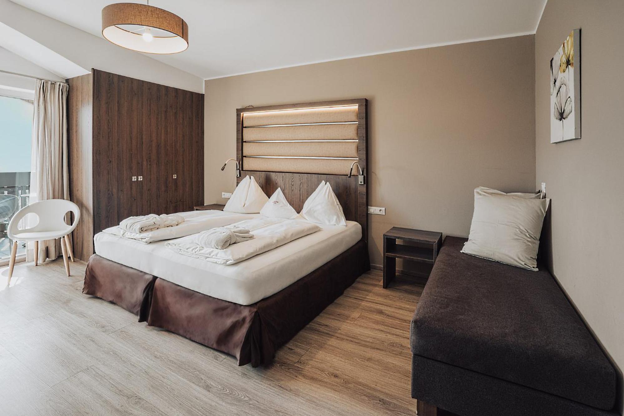 Hotel Lisetta Τιρόλο Εξωτερικό φωτογραφία